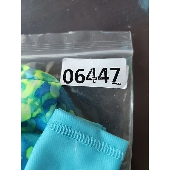 Under Armour Shadow Cheetah Paddleboard Swimsuit Girls 16 Blue Long Sleeve NEW - Picture 6 of 6